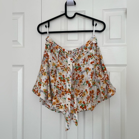 Aritzia Sunday Best Westley Shorts - White Multicoloured Floral - Picture 2 of 6